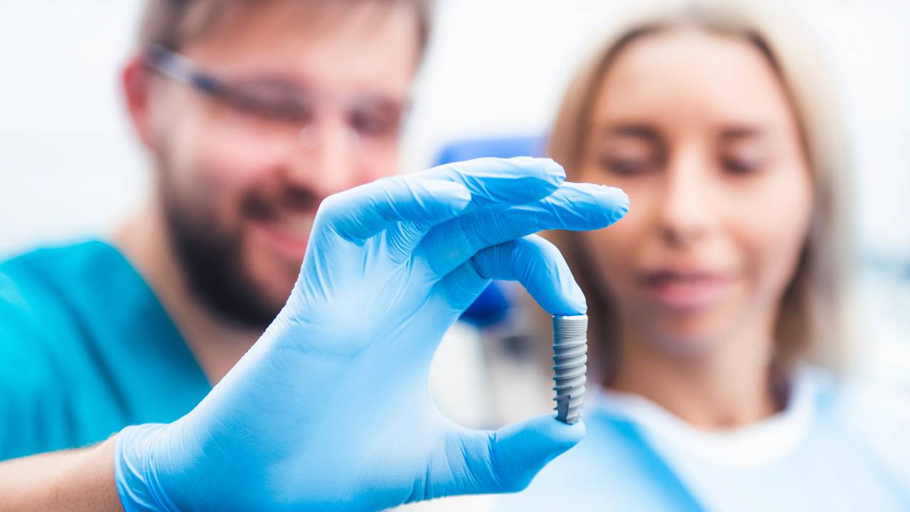 What Credentials Should an Implant Dentist Have?